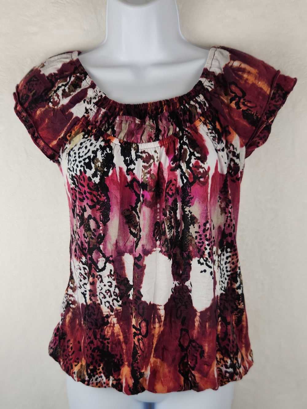 Self Esteem Scoop Neck Short Sleeve Top in Burgundy, Pink and White